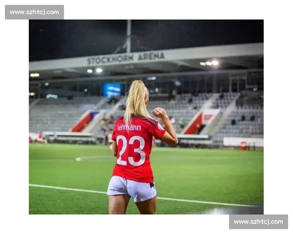 尤文女足艾丽莎 - 莱曼晒比基尼照：阳光沙滩尽显冠军风采